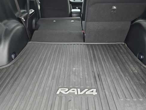 Used 2017 Toyota RAV4 XLE w/ All Weather Liner Package AWD/4WD image 12