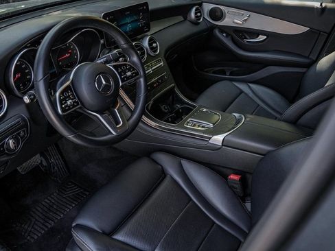 Used 2021 Mercedes-Benz GLC 300 w/ Premium Package image 9