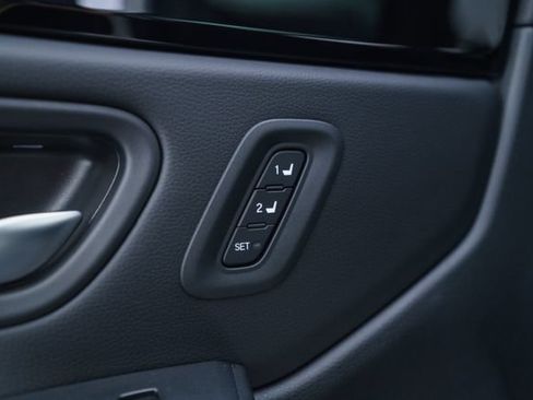 Used 2025 Honda Pilot Touring image 23