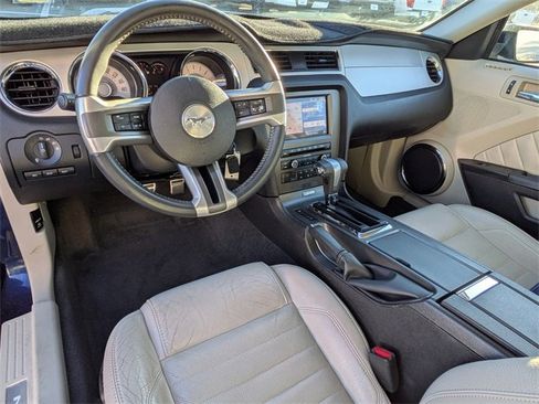 Used 2011 Ford Mustang Premium w/ Electronics Pkg image 13