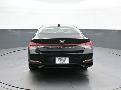 Certified 2023 Hyundai Elantra SEL w/ Cargo Package image 7