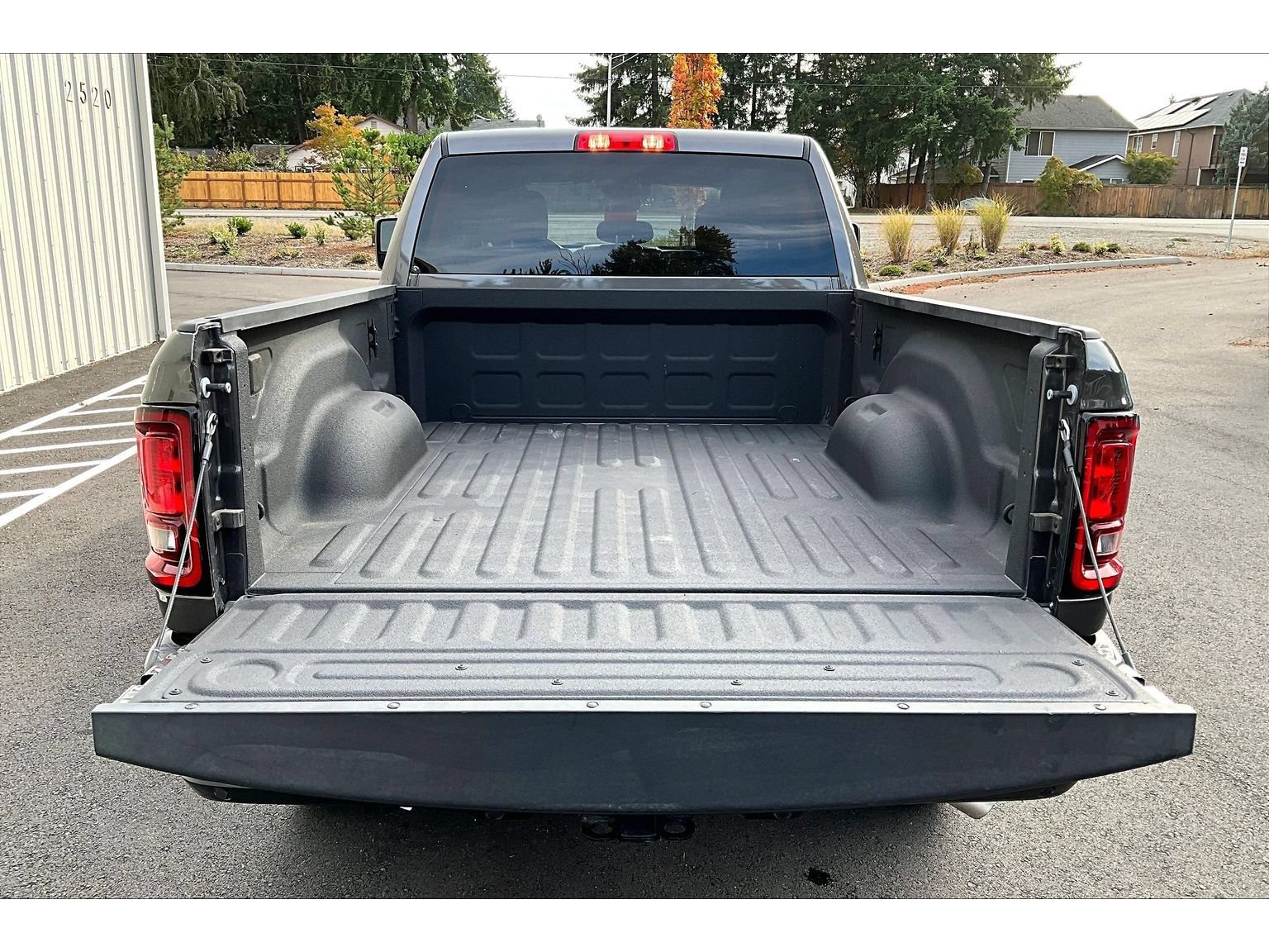 Used 2025 RAM 2500 Big Horn AWD/4WD image 34
