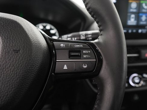 Used 2024 Honda HR-V EX-L image 25