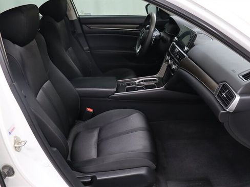 Used 2018 Honda Accord EX image 23