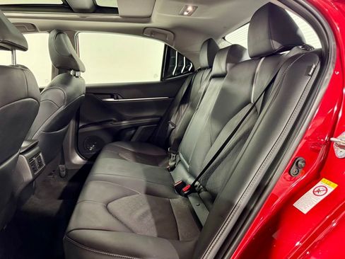 Used 2019 Toyota Camry XSE image 25