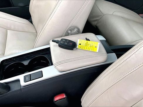 Used 2012 Volvo C70 T5 image 13