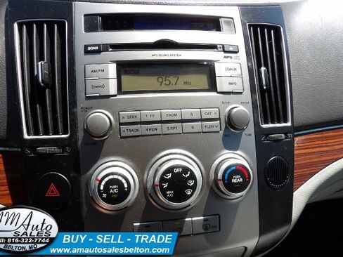 Used 2010 Hyundai Veracruz GLS image 10