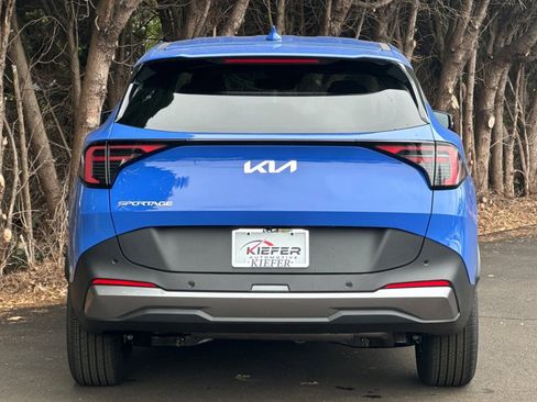 New 2026 Kia Sportage EX image 4