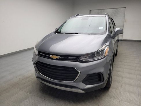 Used 2020 Chevrolet Trax LT FWD image 15