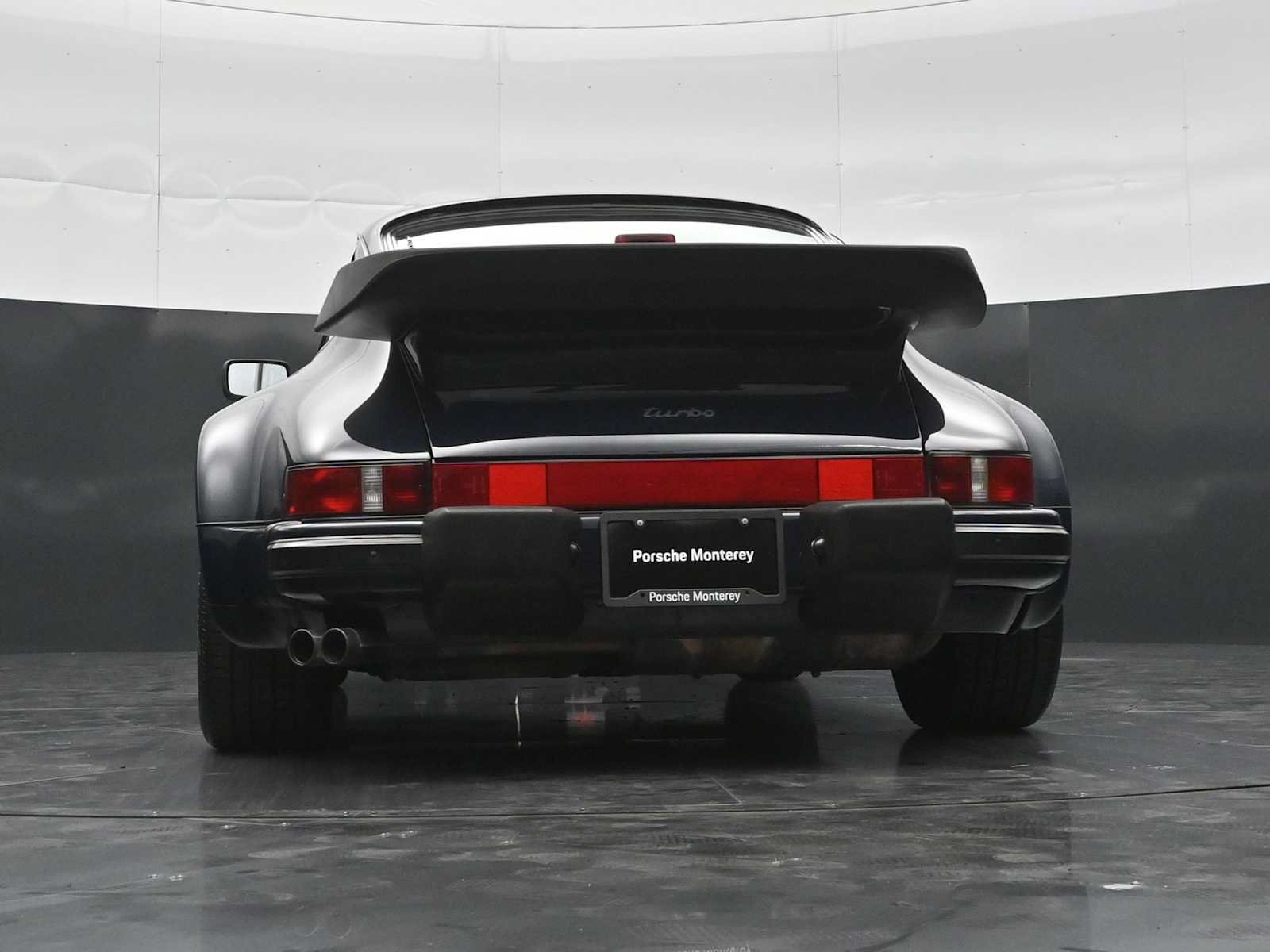 Used 1987 Porsche 911 Carrera RWD image 38