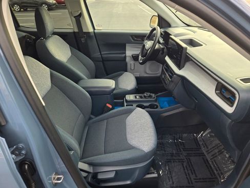 Used 2025 Ford Maverick XLT w/ XLT Luxury Package image 6