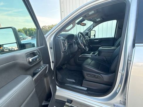 Used 2022 Chevrolet Silverado 2500 LTZ w/ LTZ Convenience Package AWD/4WD image 25