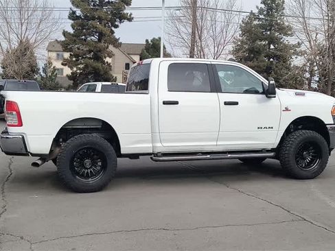 Used 2024 RAM 2500 Big Horn image 9