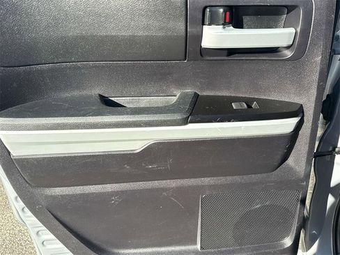 Certified 2020 Toyota Tundra SR5 image 28