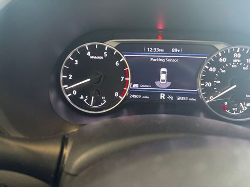 Used 2025 Nissan Sentra SV FWD image 36