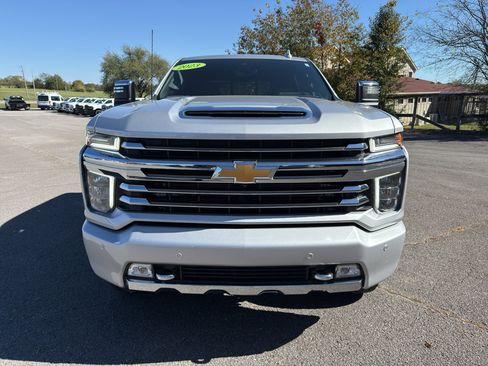 Used 2023 Chevrolet Silverado 2500 High Country w/ Z71 Off-Road Package image 2