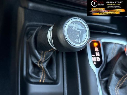 Used 2021 Jeep Gladiator Overland AWD/4WD image 25