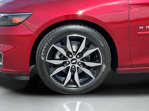Used 2018 Chevrolet Malibu LT w/ Leather Package FWD image 25