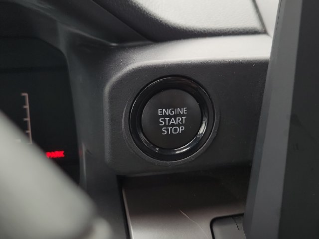 Used 2024 Toyota Tacoma SR5 w/ SR5 Upgrade Package RWD image 33