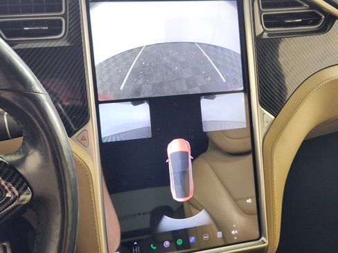 Used 2016 Tesla Model X image 23