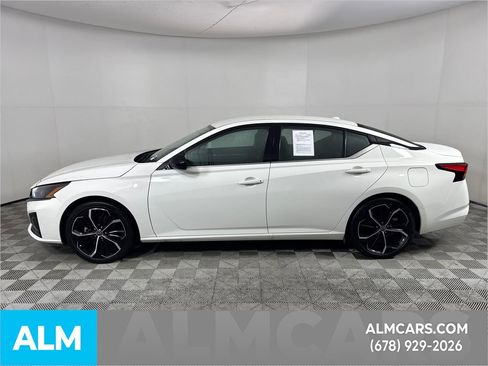 Used 2025 Nissan Altima 2.5 SR image 8