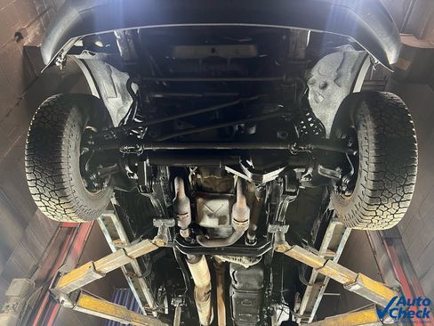 Used 2015 Ford F250 XL w/ Snow Plow Prep Package image 17