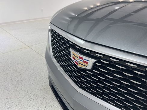 Used 2025 Cadillac XT6 Premium Luxury image 28