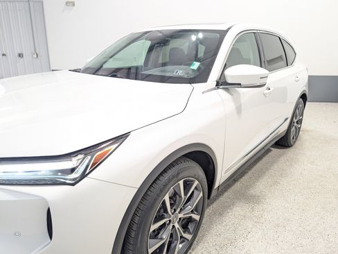 Used 2022 Acura MDX SH-AWD w/ Technology Package image 7