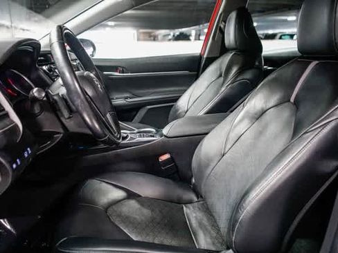 Certified 2019 Toyota Camry XSE image 18