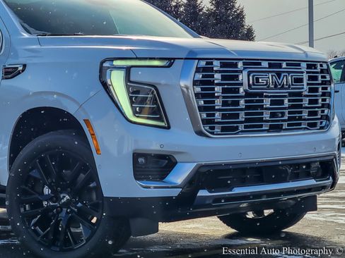New 2026 GMC Yukon Denali w/ Denali Reserve Package image 2