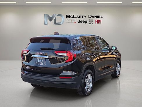 Used 2024 GMC Terrain SLE image 5