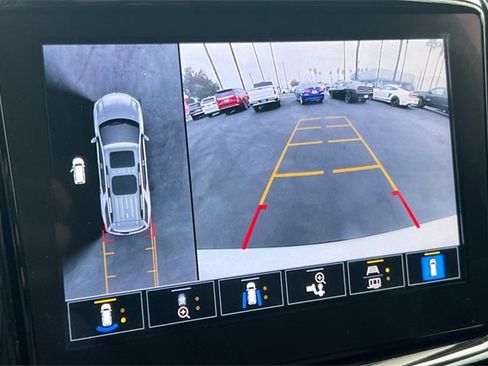 Used 2023 Chevrolet Traverse Premier w/ Redline Edition image 26