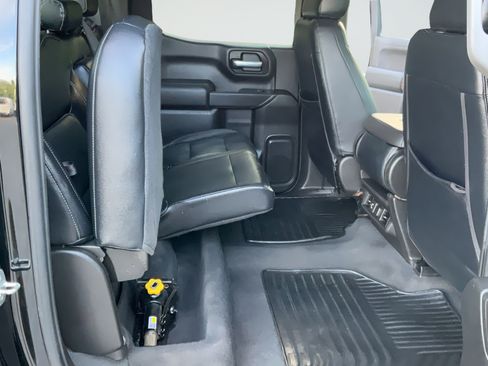 Certified 2021 Chevrolet Silverado 1500 LT w/ Z71 Off-Road Package AWD/4WD image 43