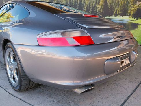 Used 2004 Porsche 911 Carrera RWD image 35