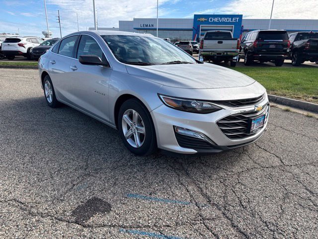 Used 2020 Chevrolet Malibu LS FWD image 2