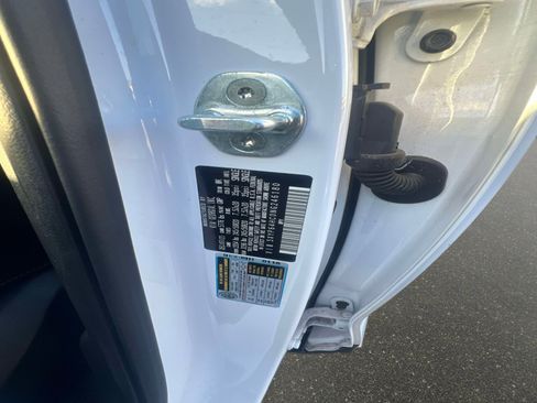 Certified 2022 Kia Telluride S image 9