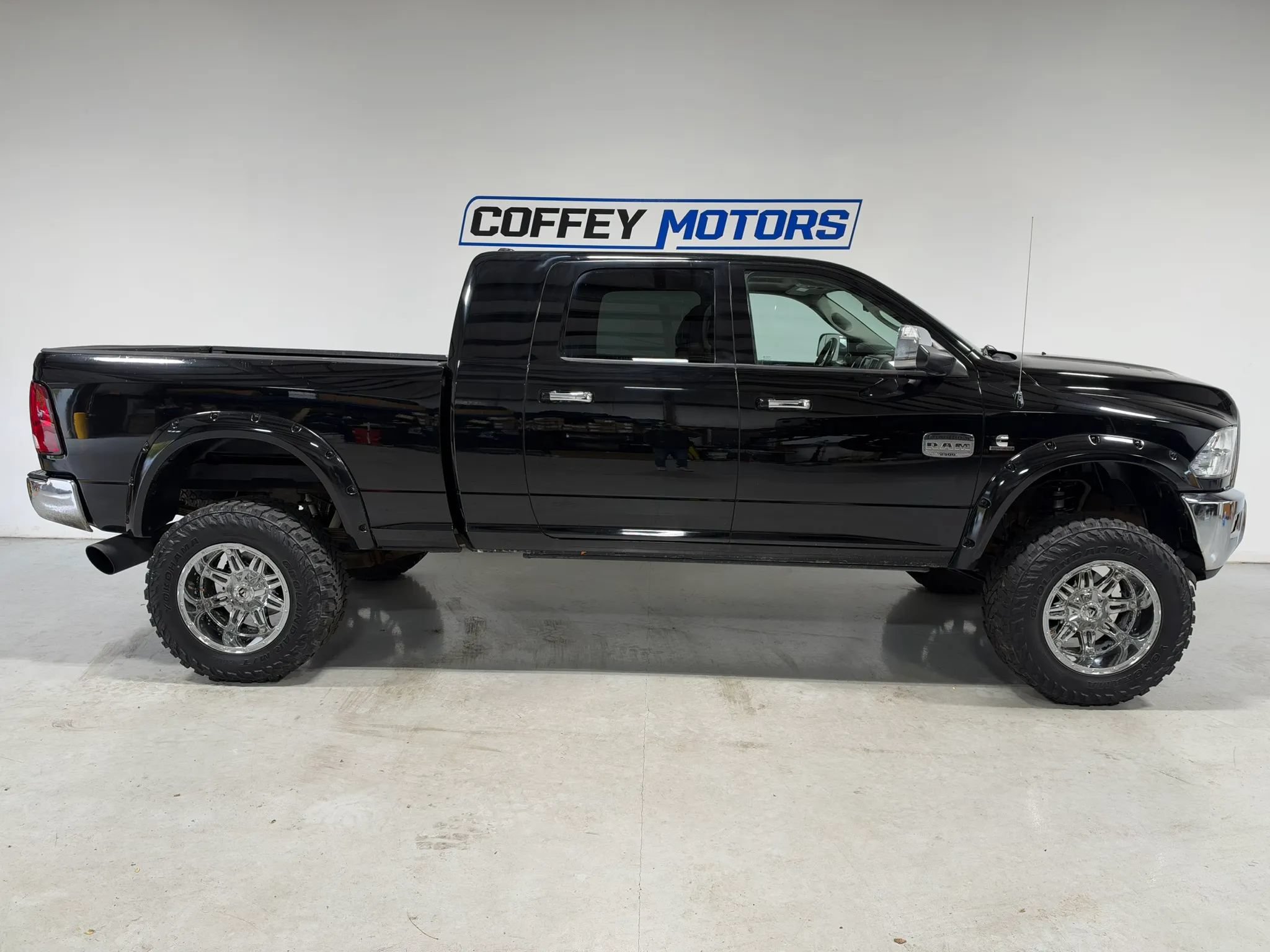 Used 2012 RAM 2500 Longhorn w/ HD Snow Plow Prep Group AWD/4WD image 7