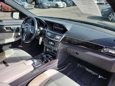Used 2013 Mercedes-Benz E 350 BlueTEC Sedan image 20
