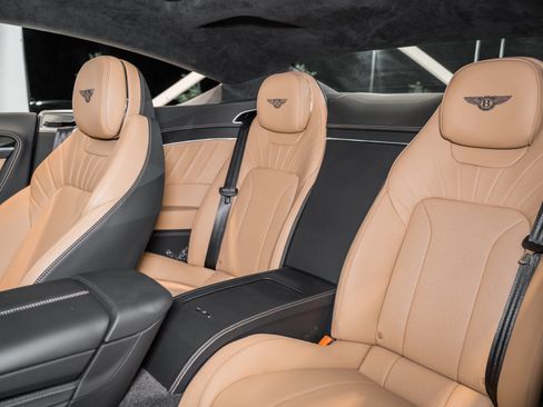 Certified 2024 Bentley Continental GT V8 AWD/4WD image 20
