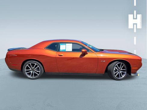 Used 2023 Dodge Challenger R/T RWD image 3