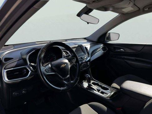 Used 2018 Chevrolet Equinox LT FWD image 23
