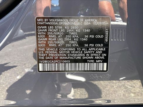 Certified 2023 Volkswagen Atlas Cross Sport SEL AWD/4WD image 33