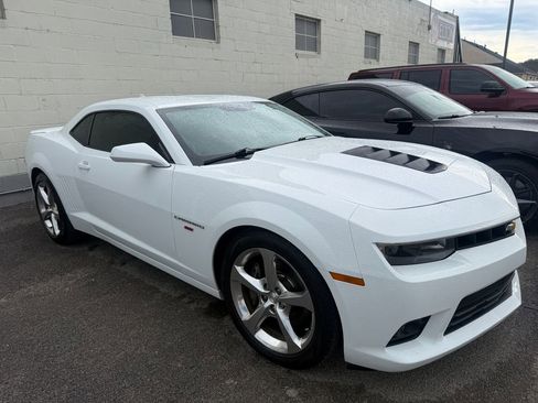 Used 2015 Chevrolet Camaro SS w/ RS Package RWD image 11