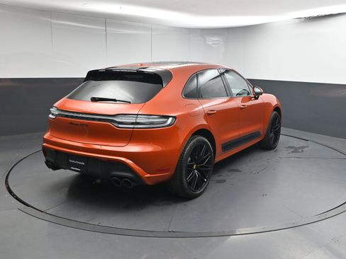 Certified 2022 Porsche Macan GTS image 25