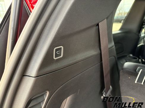 New 2026 Chrysler Pacifica Select image 28