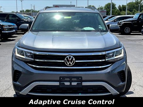 Used 2022 Volkswagen Atlas SE FWD image 2