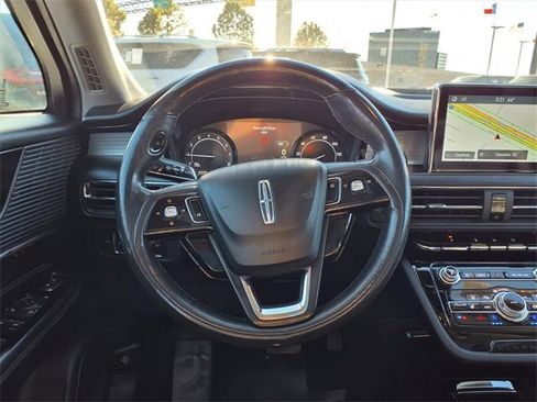 Used 2021 Lincoln Corsair FWD w/ Premium Package image 12