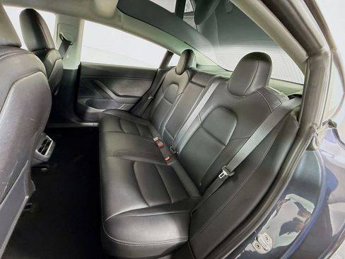 Used 2018 Tesla Model 3 Long Range image 26