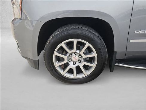 Used 2018 GMC Yukon Denali image 24