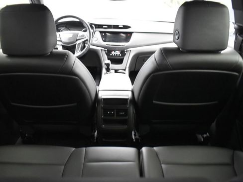 Used 2023 Cadillac XT5 Luxury image 27